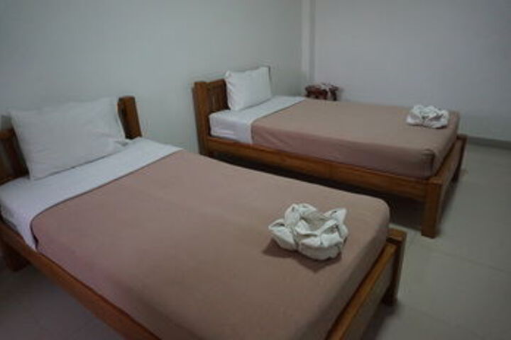 Room 15 of 22