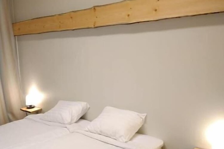 Room 4 of 69