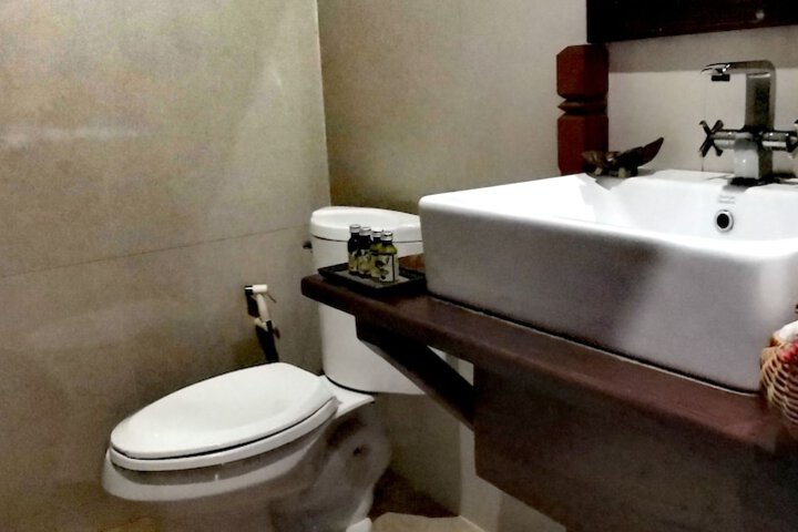 Room 27 of 111
