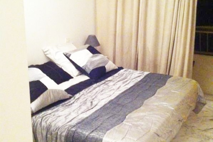 Room 12 of 62