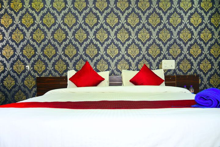 Room 8 of 31