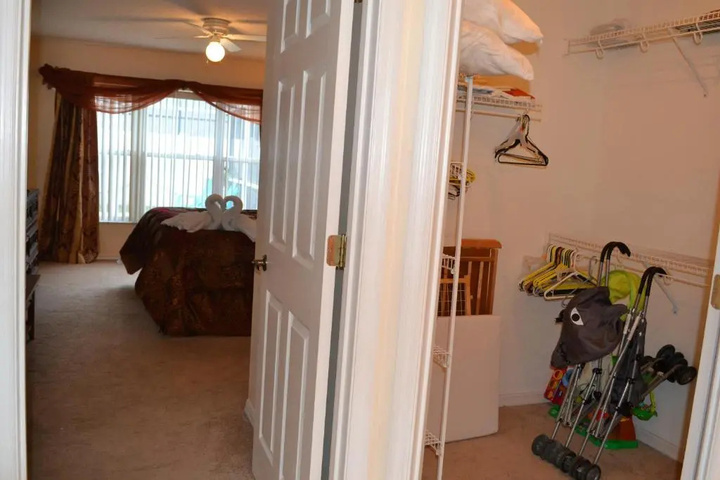 Room 5 of 23