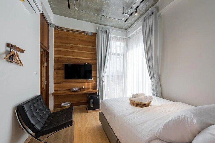 Room 19 of 40