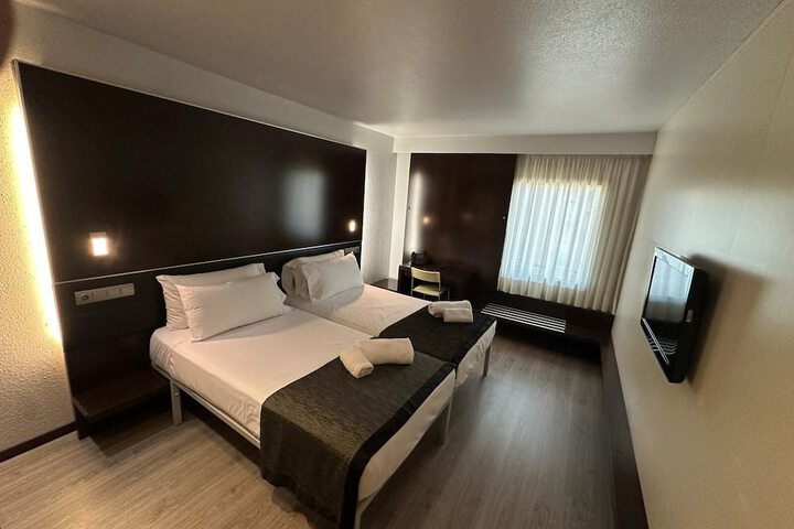 Room 9 of 53