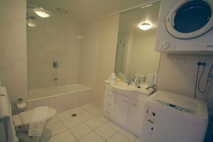 Room 51 of 66