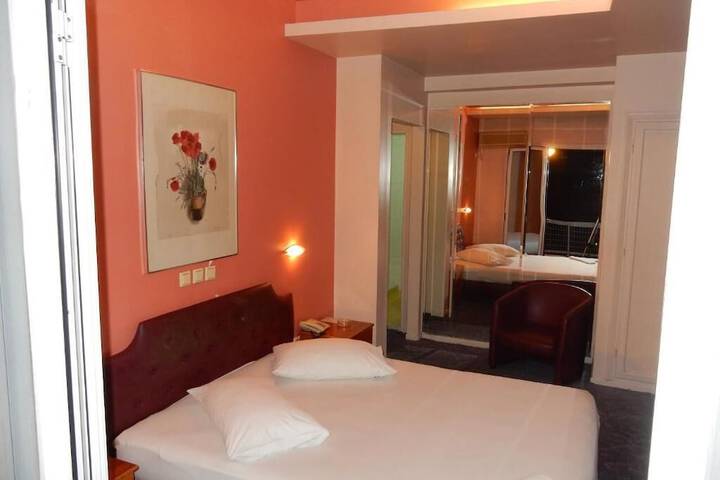 Room 21 of 60