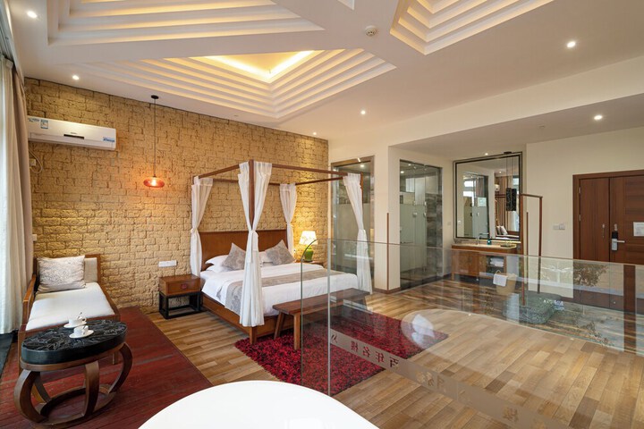 Room 75 of 161