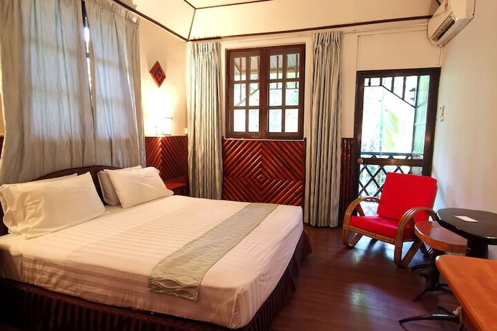 Room 9 of 55