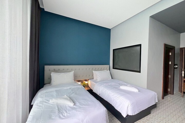 Room 9 of 23