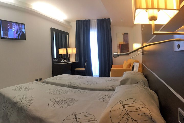 Room 12 of 69