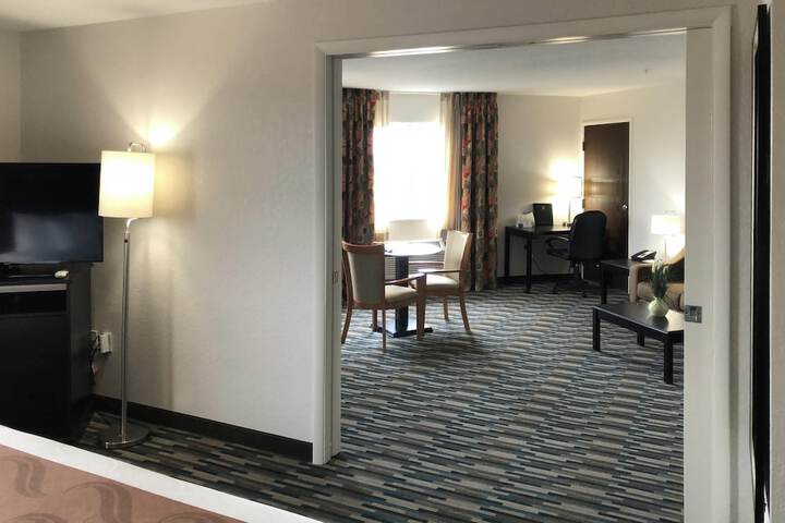 Room 38 of 60