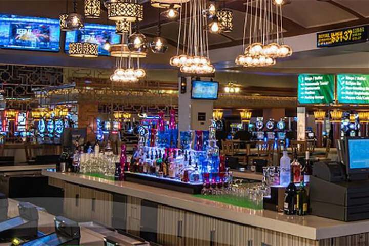 Lobby lounge
