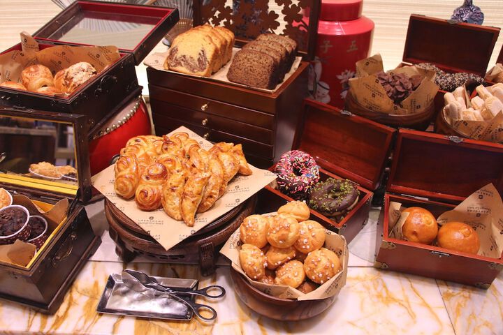 Breakfast buffet