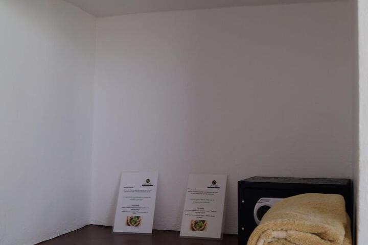 Room 66 of 109