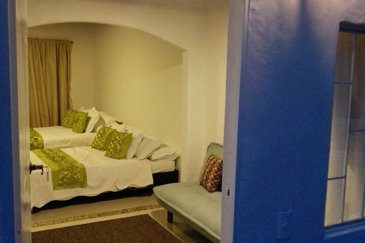 Room 6 of 43