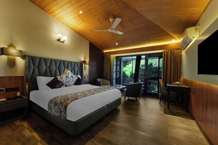 Room 43 of 297