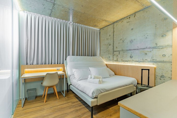 Room 16 of 71