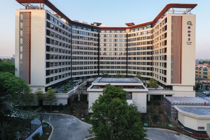 Hotel 2 of 12