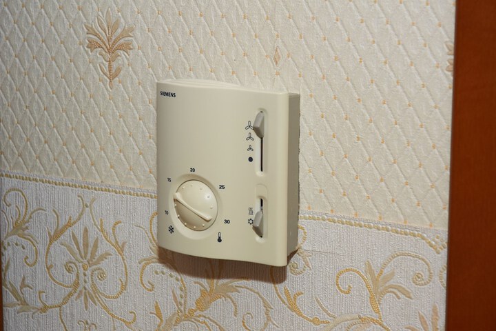 Room 48 of 105