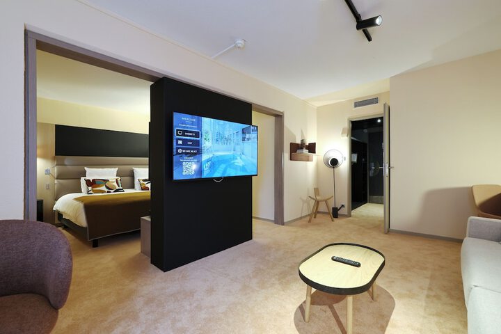Room 15 of 126