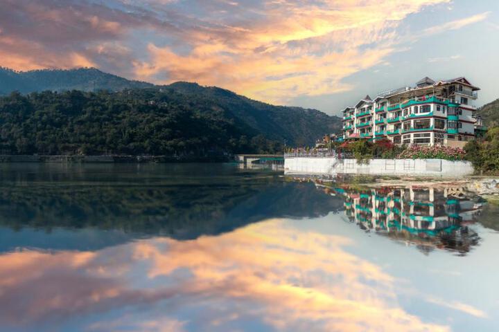 Sandhya Hot Spring Health Care