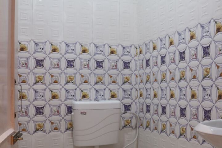 Room 53 of 90