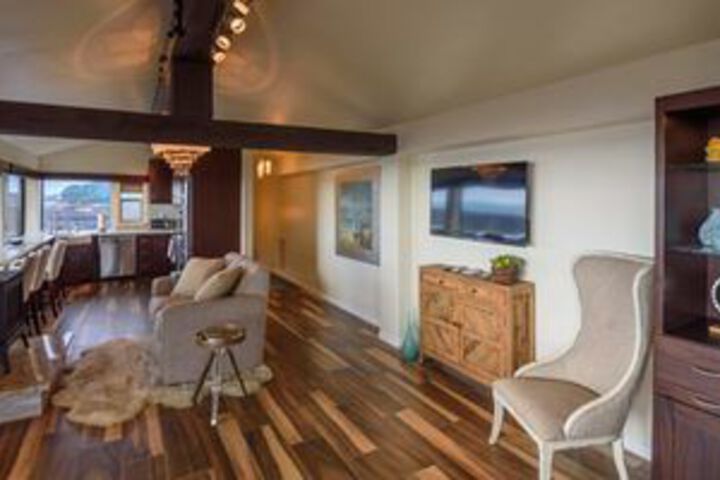 Hotel Interior 13 of 18