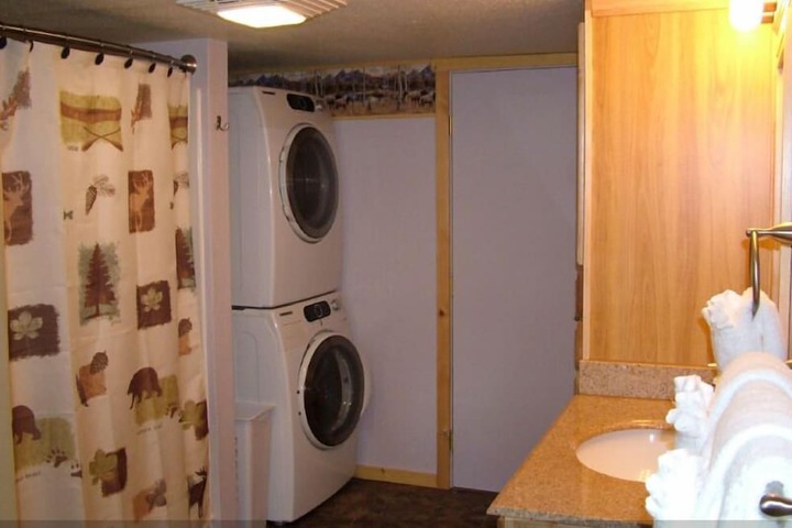 Room 34 of 60