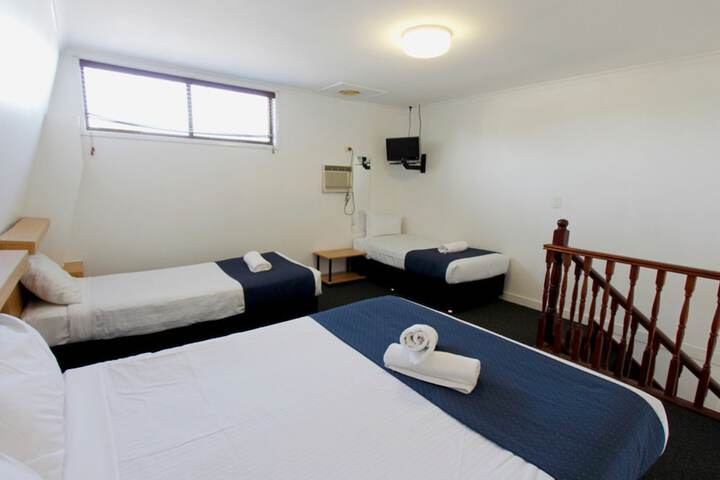 Room 12 of 60