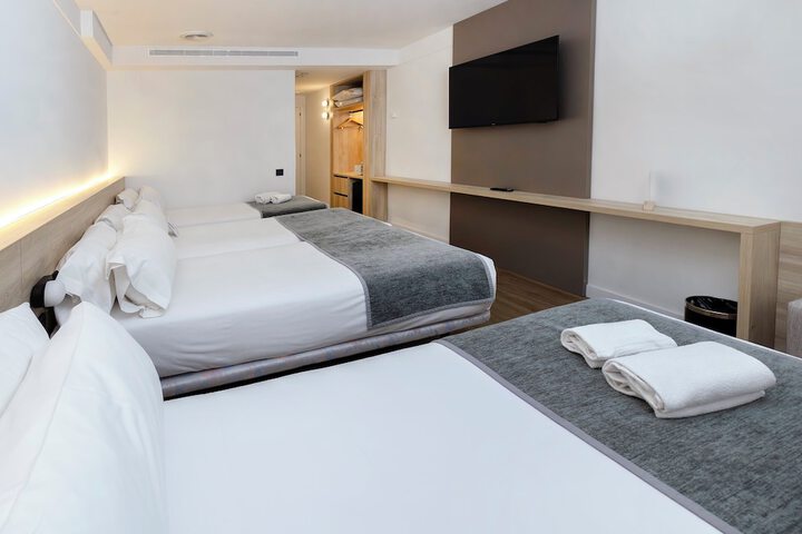 Room 15 of 82