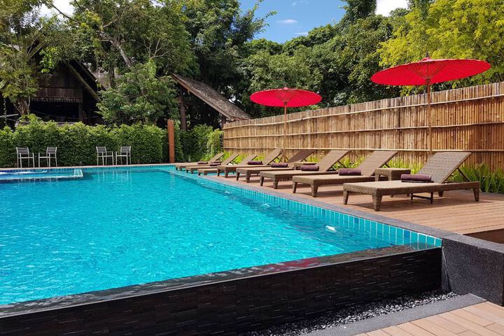 Pool 18 of 31