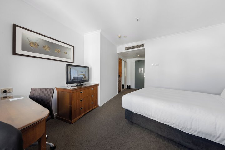 Room 44 of 143