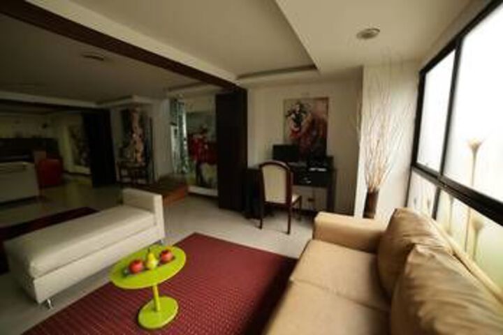 Room 26 of 34