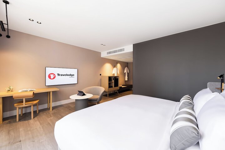 Room 17 of 72