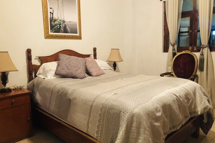 Room 9 of 85