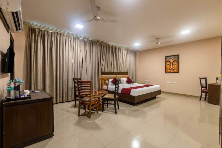Room 9 of 37