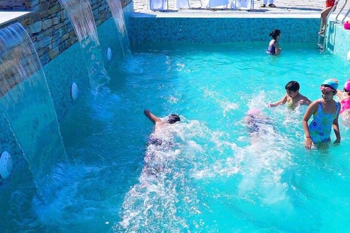 Pool 45 of 103