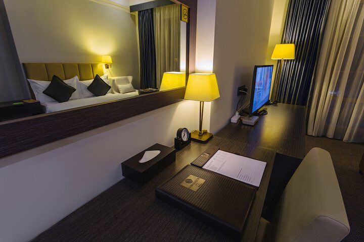 Room 40 of 129