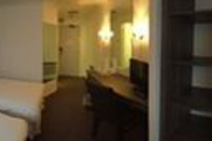 Room 36 of 61