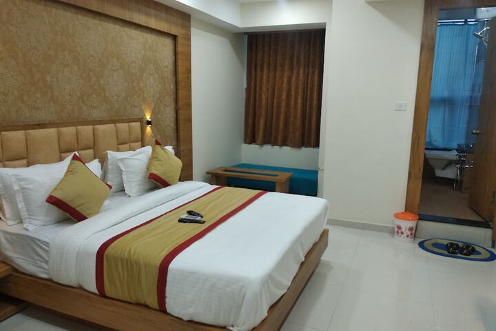 Hotel Rest & Ride