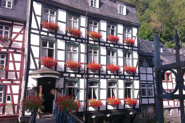 ZUM STERN