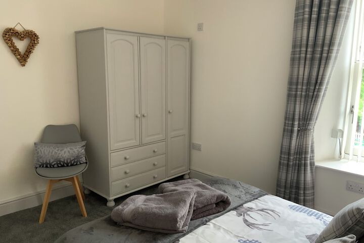 Room 28 of 67