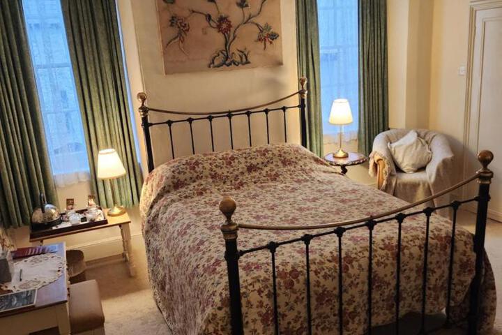 Inside Room Photo