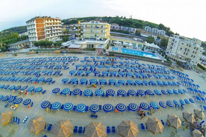 Hotel 26 of 28