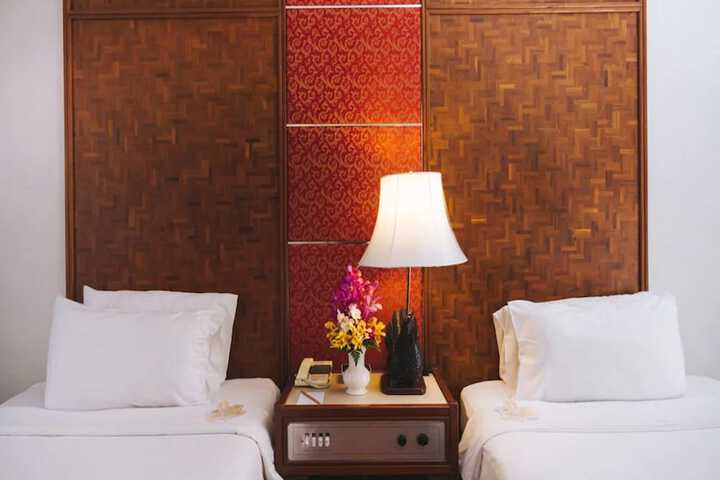 Room 9 of 52