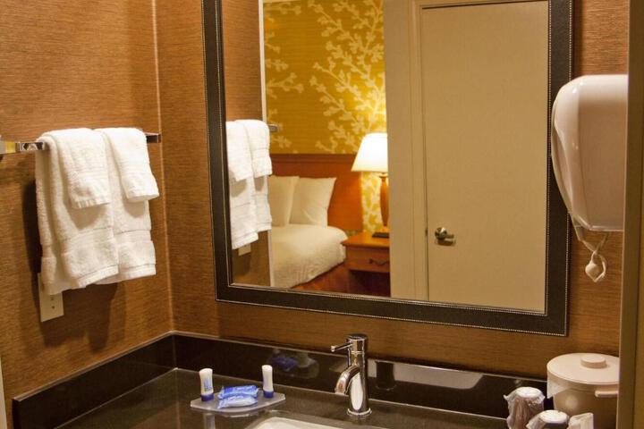 2 Double Beds Accessible
