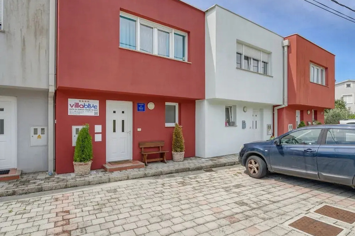 Modern Holiday Home in Umag With Private Whirlpool
