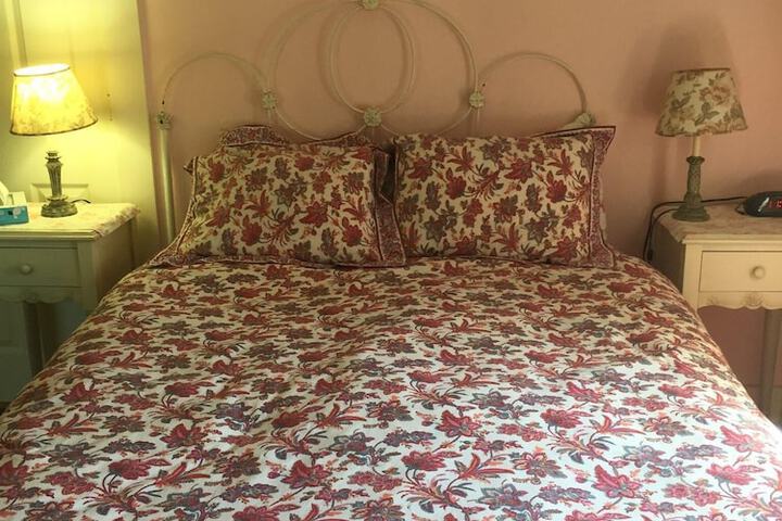 Room 12 of 156