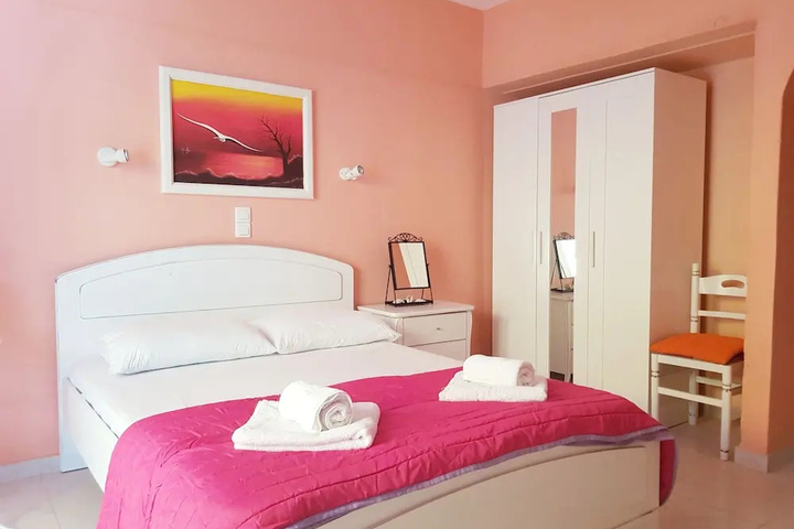 Room 4 of 21