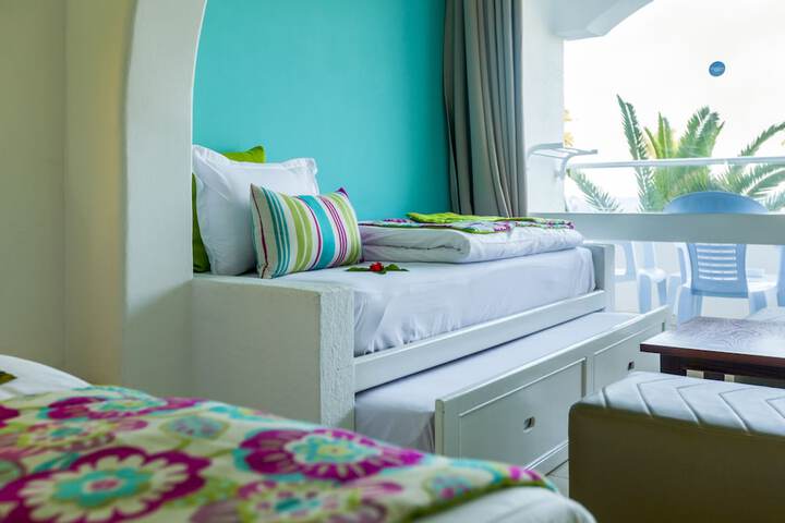Room 5 of 53